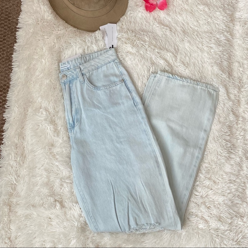 NWT WeWoreWhat Distressed Mid Rise Straight Light Wash Womens Jeans Y2K - Picture 3 of 10